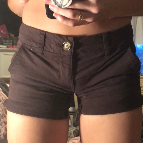 Khaki shorts - Picture 5 of 5
